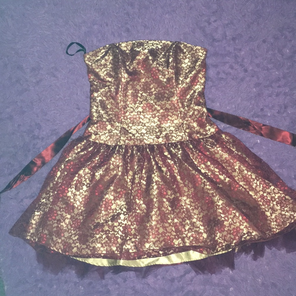 Short dress